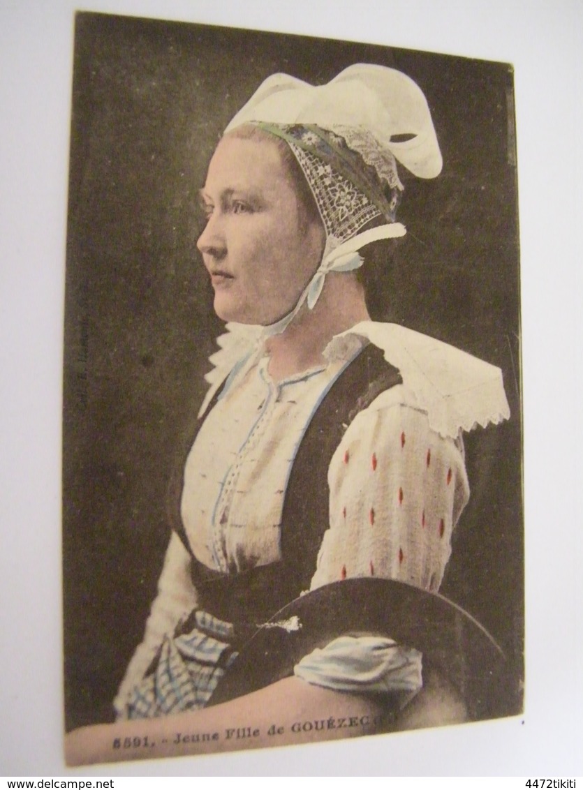 C.P.A.- Gouézec (29) - Jeune Fille En Costume - 1910 - SUP (CF 78) - Gouézec