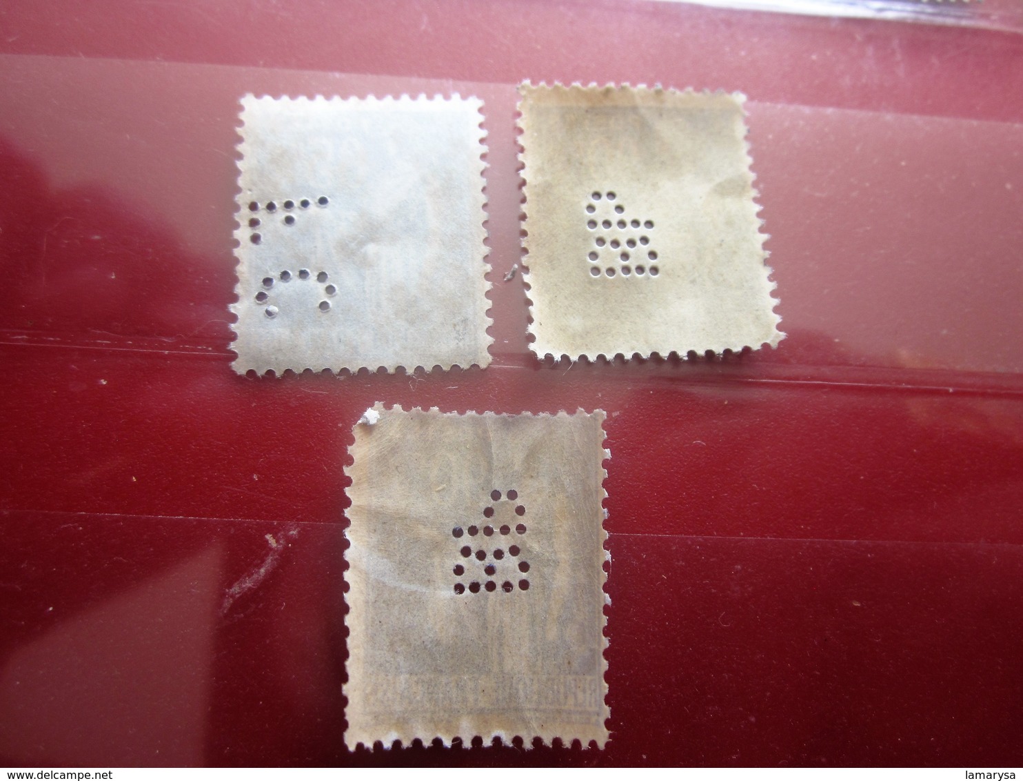 3 Timbres Type La Paix -Perforation: Perforés Perforé Perforés Perfin Perfins Perforated Stamp-France - Autres & Non Classés