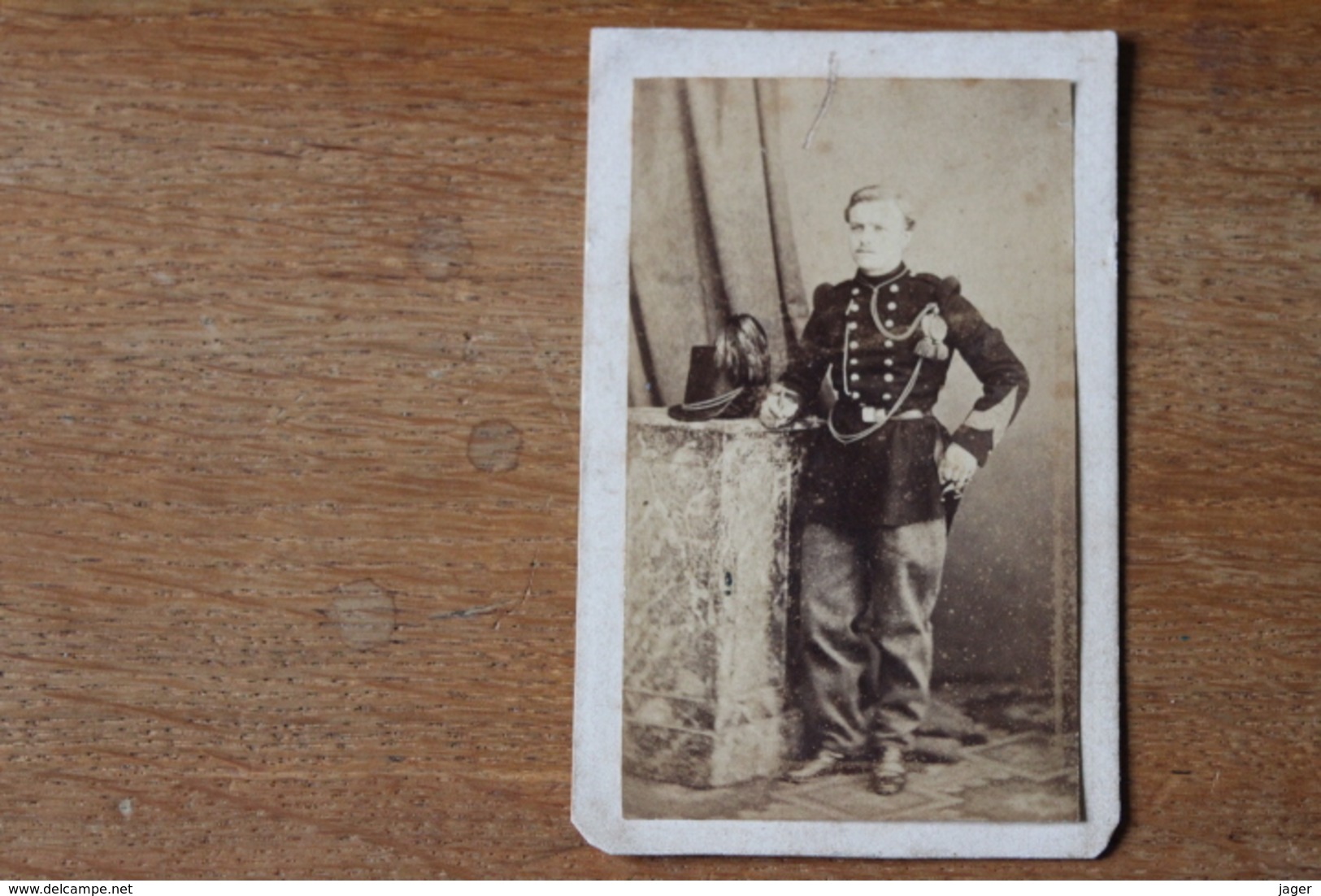 CDV Chasseur Belge Vers 1870  Chapeau à Plume Par Scheffermeyer - Guerre, Militaire