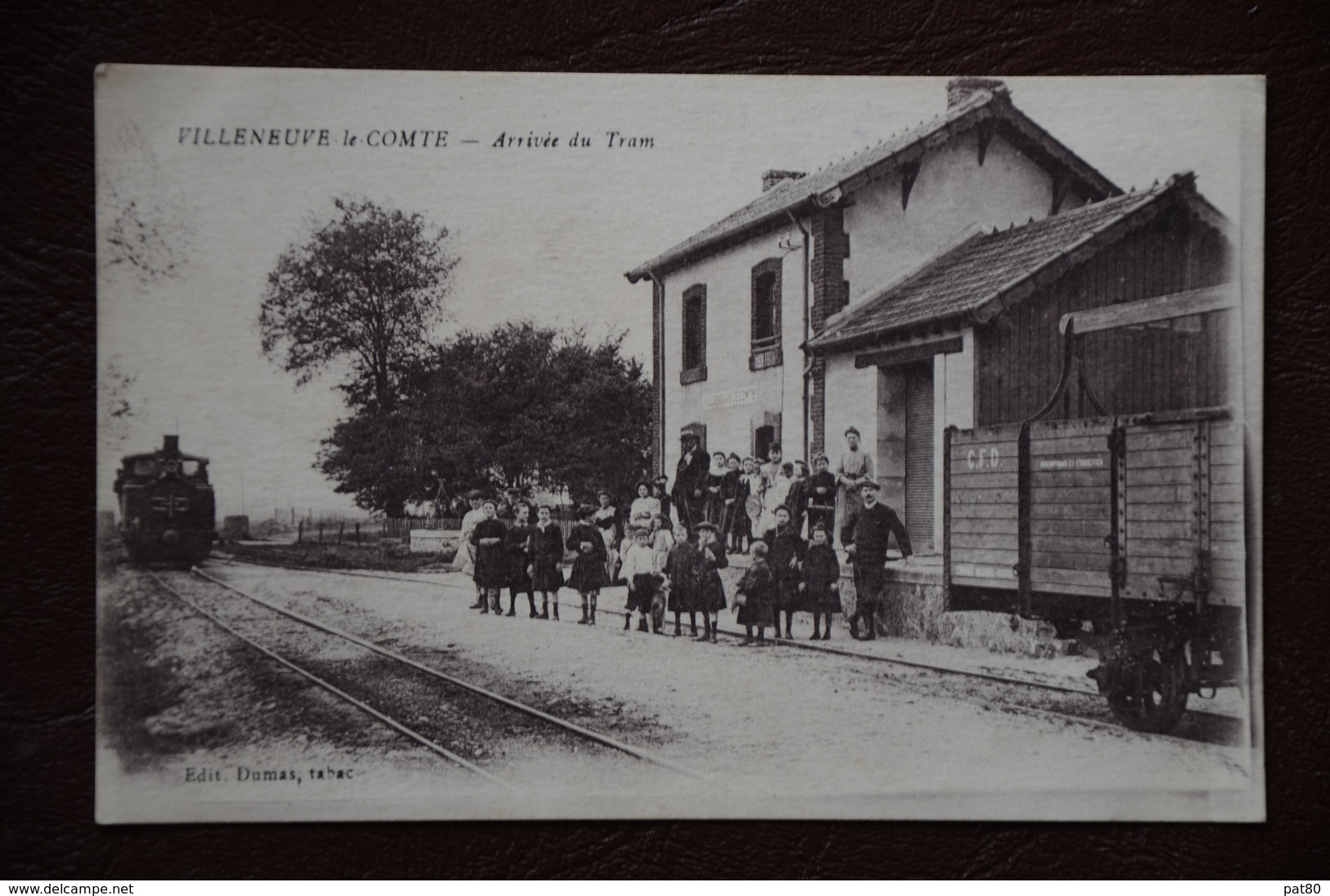 VILLENEUVE LE COMTE Arrivée Du Tram  Gare édit DUMAS - Autres & Non Classés