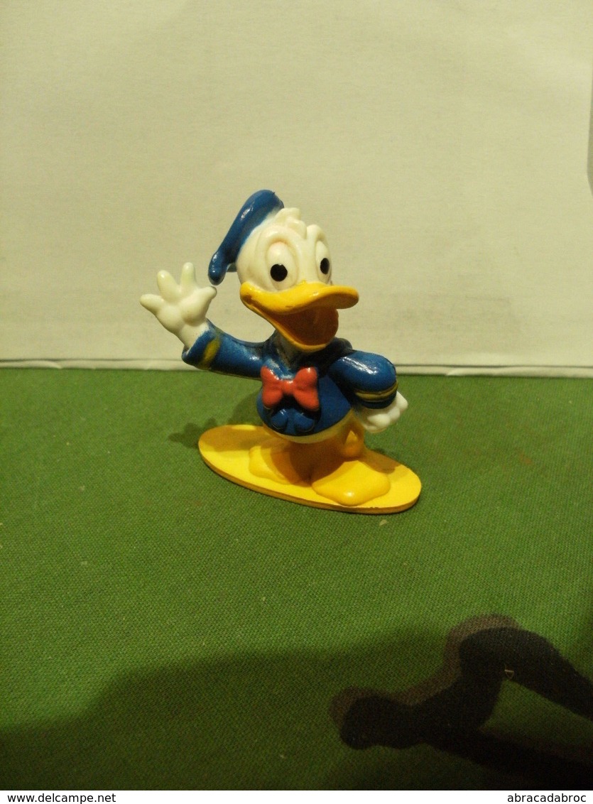 Figurine Donald -- Par Nestlé -- Bon Etat Tres Correct - Autres & Non Classés