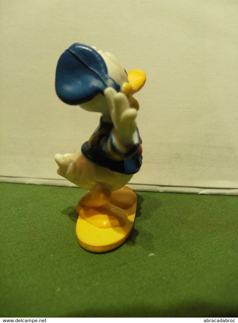 Figurine Donald -- Par Nestlé -- Bon Etat Tres Correct - Other & Unclassified