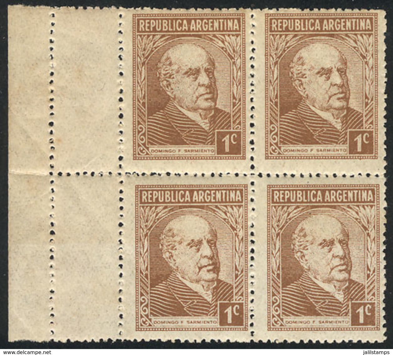 ARGENTINA: GJ.803, Block Of 4 With Variety: DOUBLE PERFORATION At Left, Producing 2 Small Labels, Very Nice! - Autres & Non Classés
