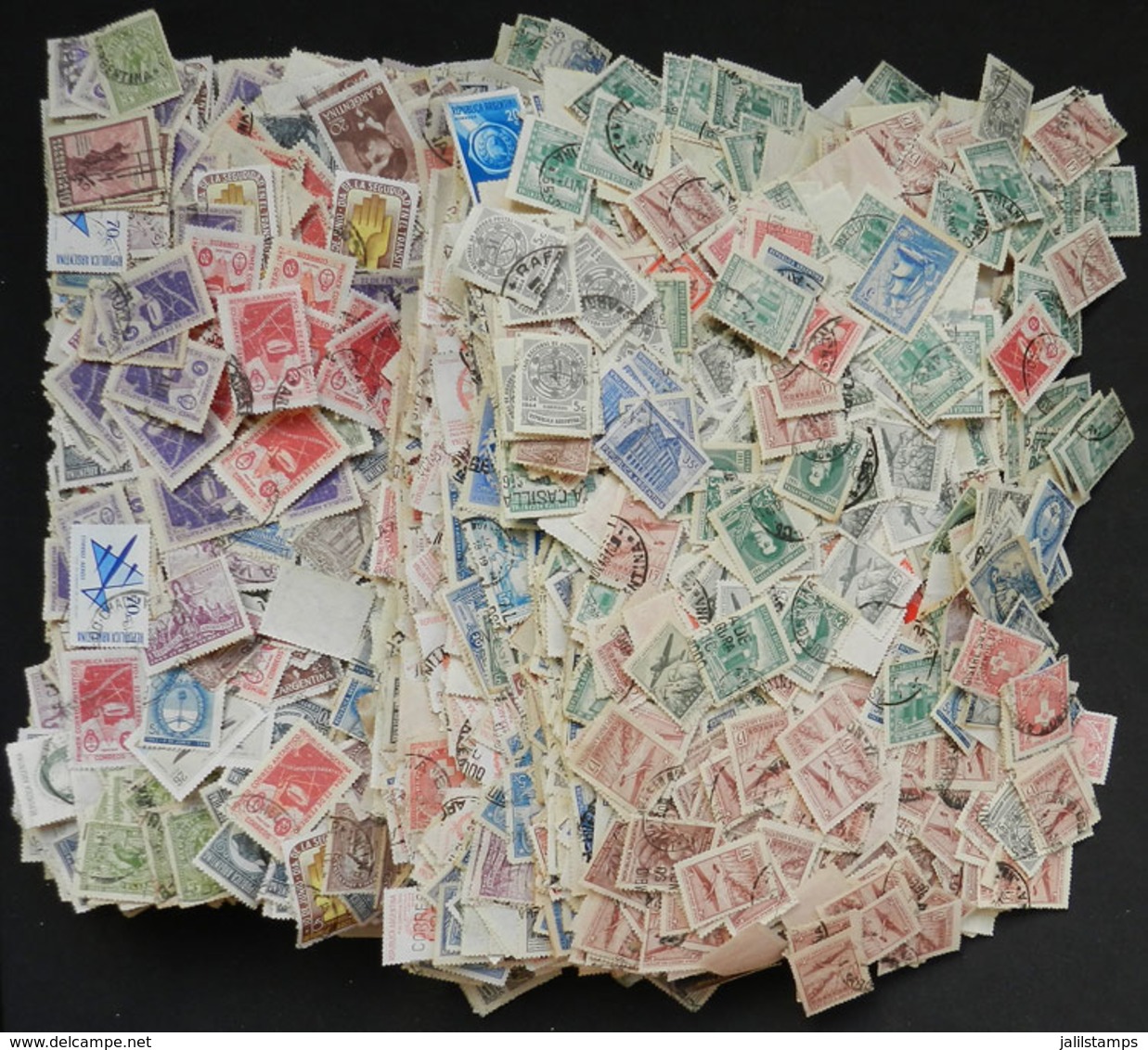 ARGENTINA: Shoe Box With More Than 17,000 Used Stamps Including Many Many Commemorative Stamps, Perfect Lot To Look For  - Lots & Serien
