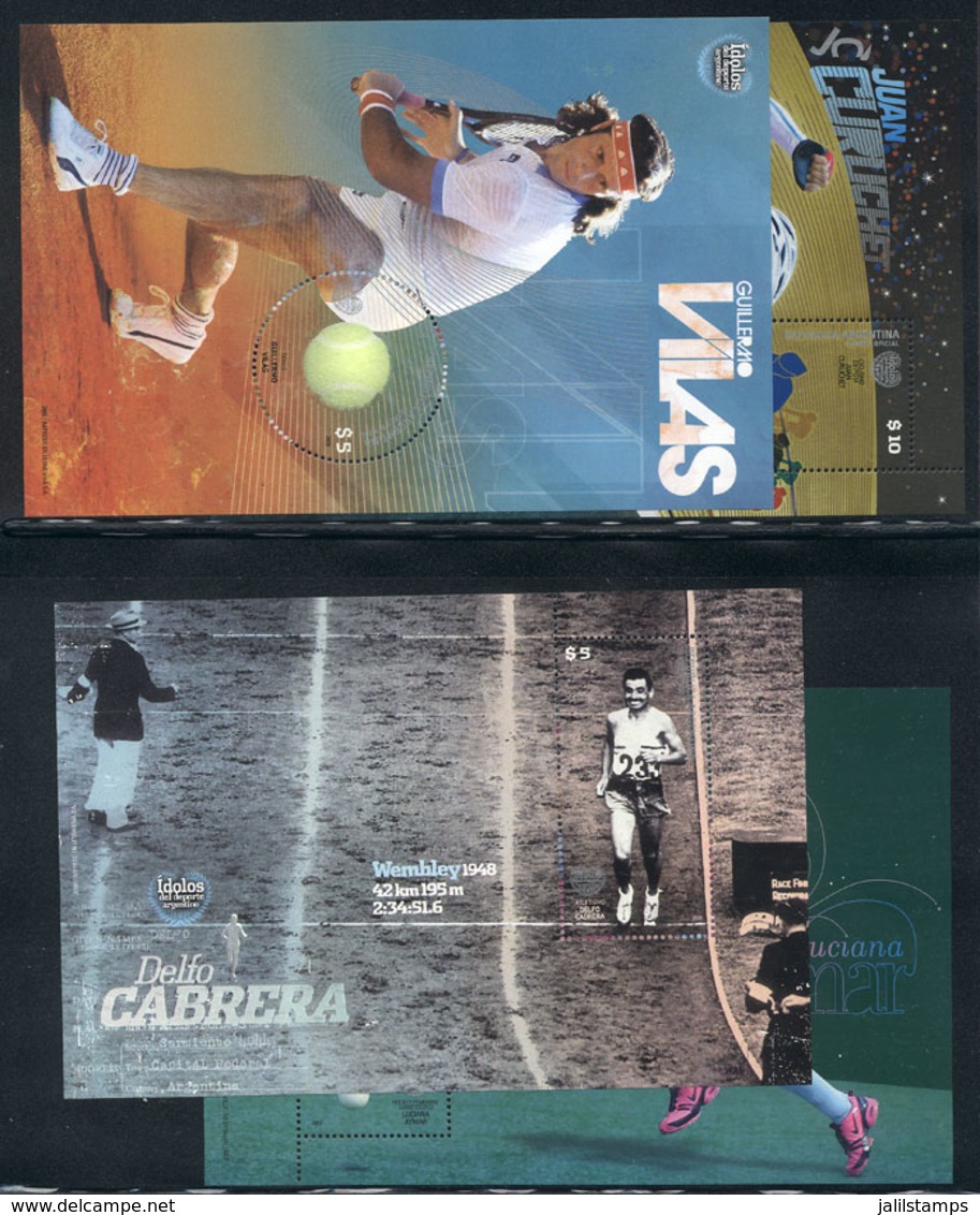 ARGENTINA: Post Folder With The Issues Of The Year 2009, Excellent Quality, Low Start! - Collections, Lots & Séries