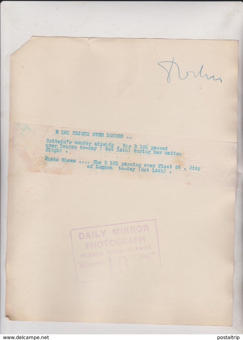 DIRIGIBLE AIRSHIP R101 FLIGHT OVER LONDON FLEET STREET  25*20CM Fonds Victor FORBIN 1864-1947 - Aviación