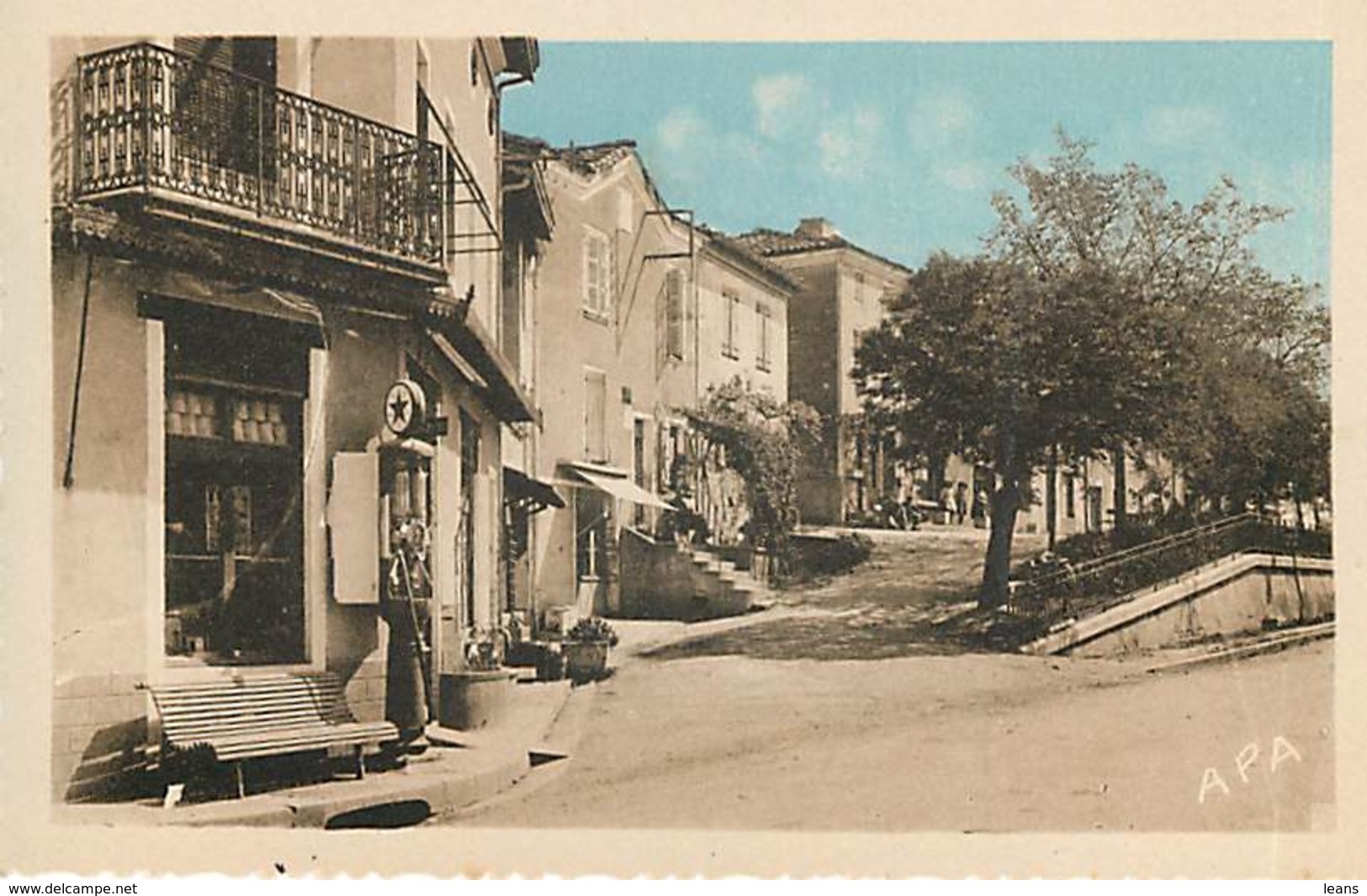 MONTCLAR DE QUERCY - Quartier Bas - 4 (pompe à Essence) - Montclar De Quercy