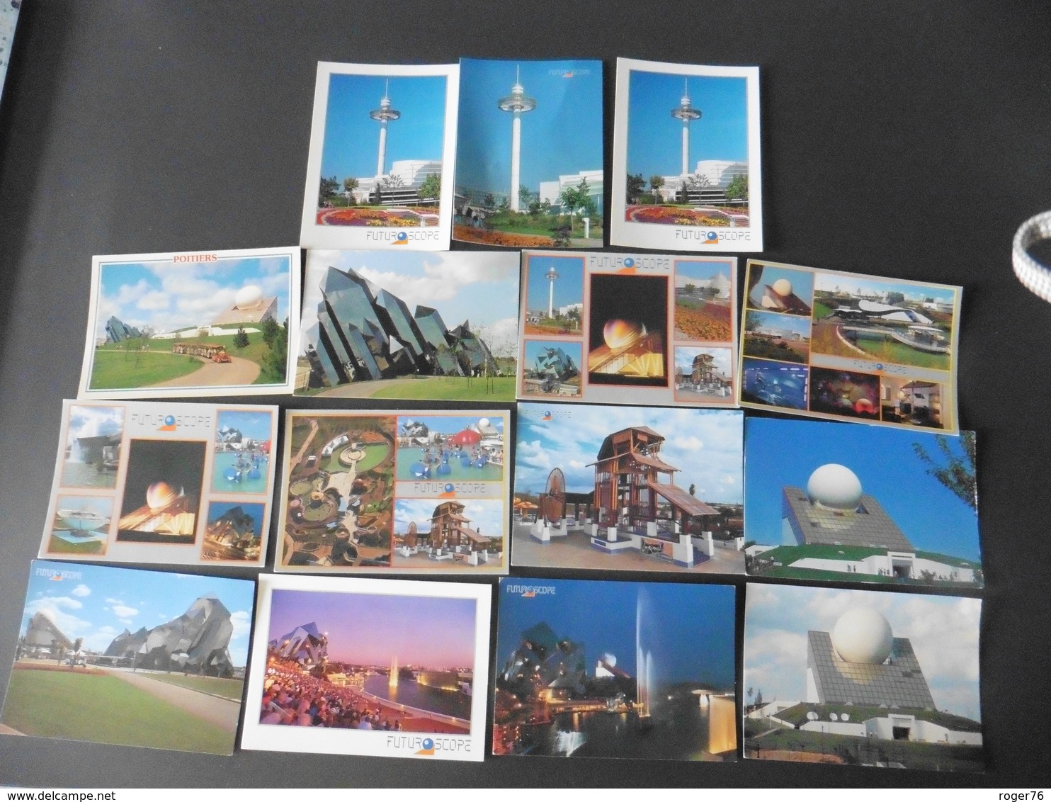 LOT  DE 31  CARTES POSTALES  NEUVES DU  FUTUROSCOPE - 5 - 99 Postkaarten