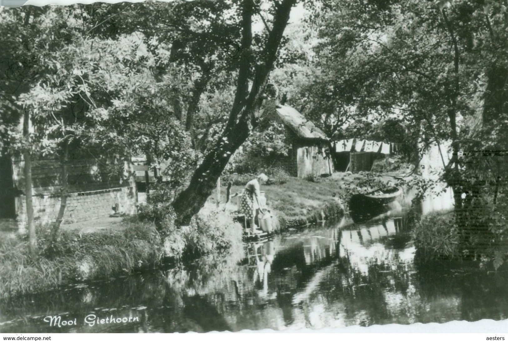 Giethoorn; 2 Kaarten Mooi Giethoorn - Niet Gelopen. (L.U.S.) - Giethoorn