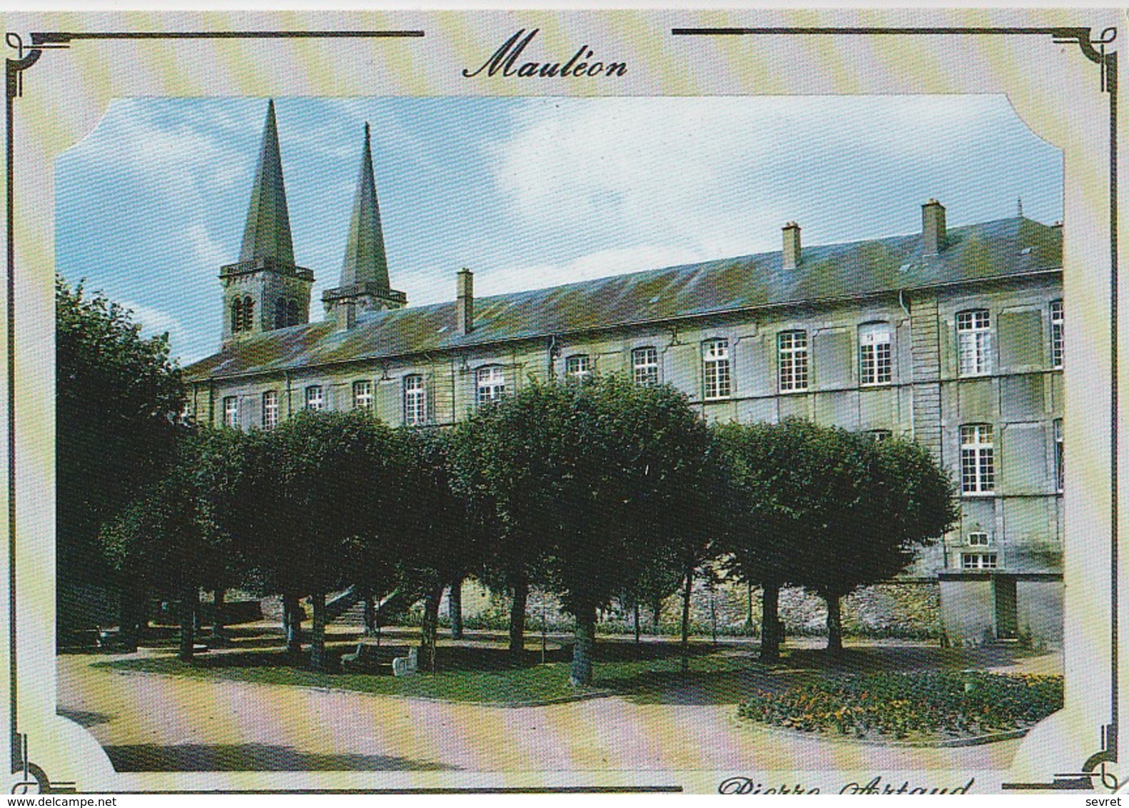 MAULEON. - L'Hôtel De Ville. CPM - Mauleon