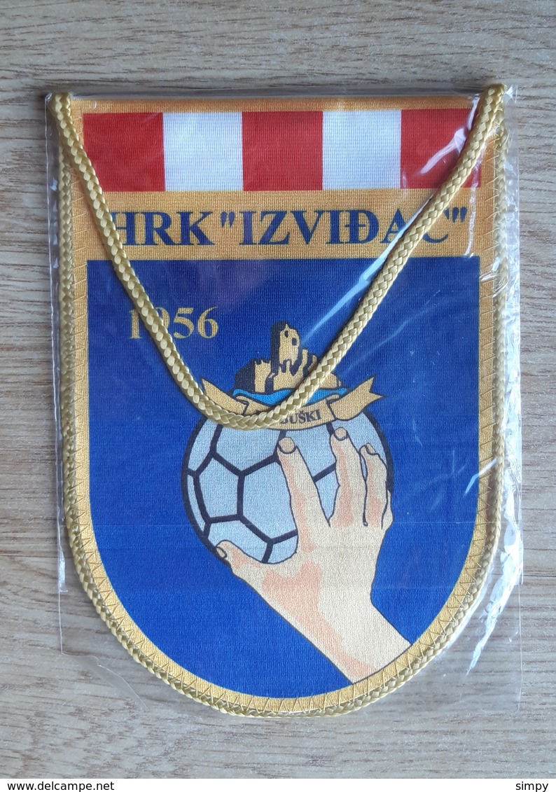 Pennant Handball Club HRK Izvidac 1956 Croatia 115x158 Mm - Palla A Mano