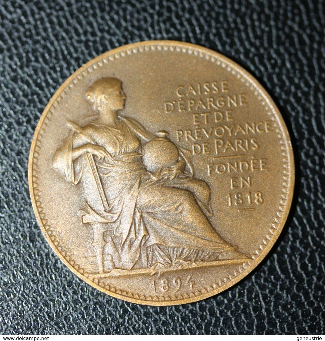 Médaille Jeton Banque 1894 "Caisse D'Epargne Et De Prévoyancede Paris - Fondé En 1818" Ruche - Abeille - Professionnels / De Société