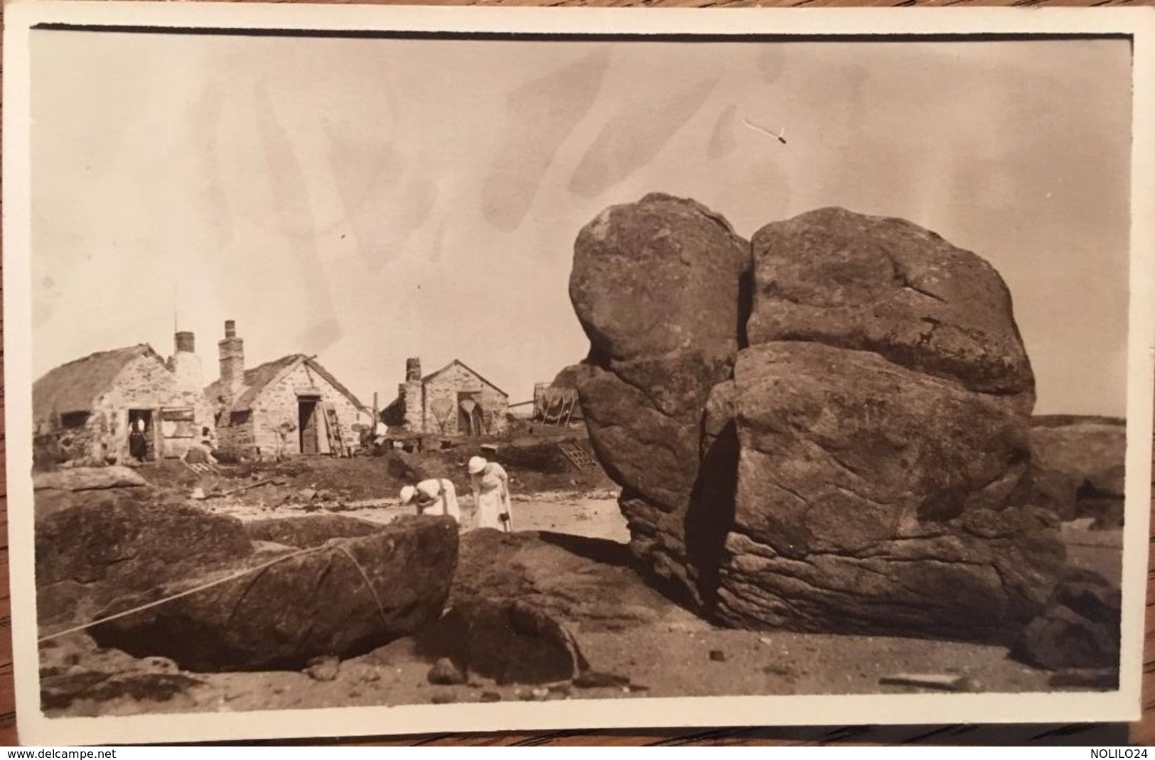 4 CPA Photos, îles Chausey, Manche (50)  2 Animées, Dames, Vaches (prise Par Amie Des 2 Dames?), Blainvillais 1930/1940 - Granville