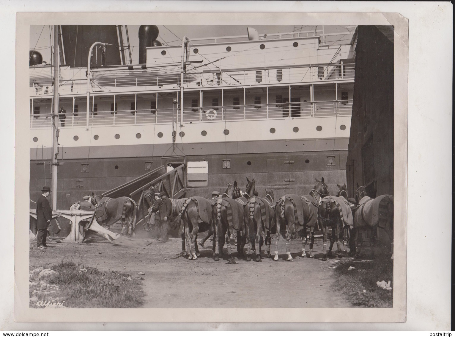 ENGLISH POLO PONIES LEAVE TILBURY MINNEAPOLIS  25*20CM Fonds Victor FORBIN 1864-1947 - Barcos