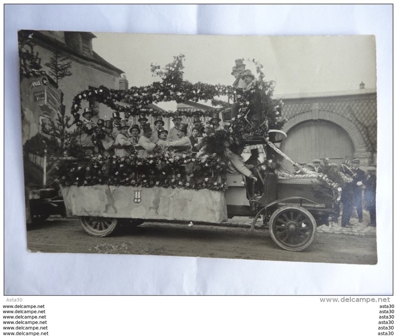 Carte Photo Originale  -  PONT SUR SEINE   …..FY-1415 - Autres & Non Classés