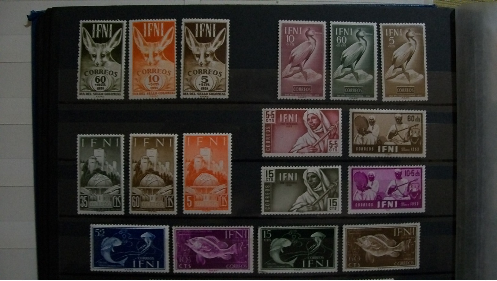 Spanish IFNI-Lot Of 35 Different Complete Sets-mounted Mint(mlh) Stamps - Sammlungen (ohne Album)