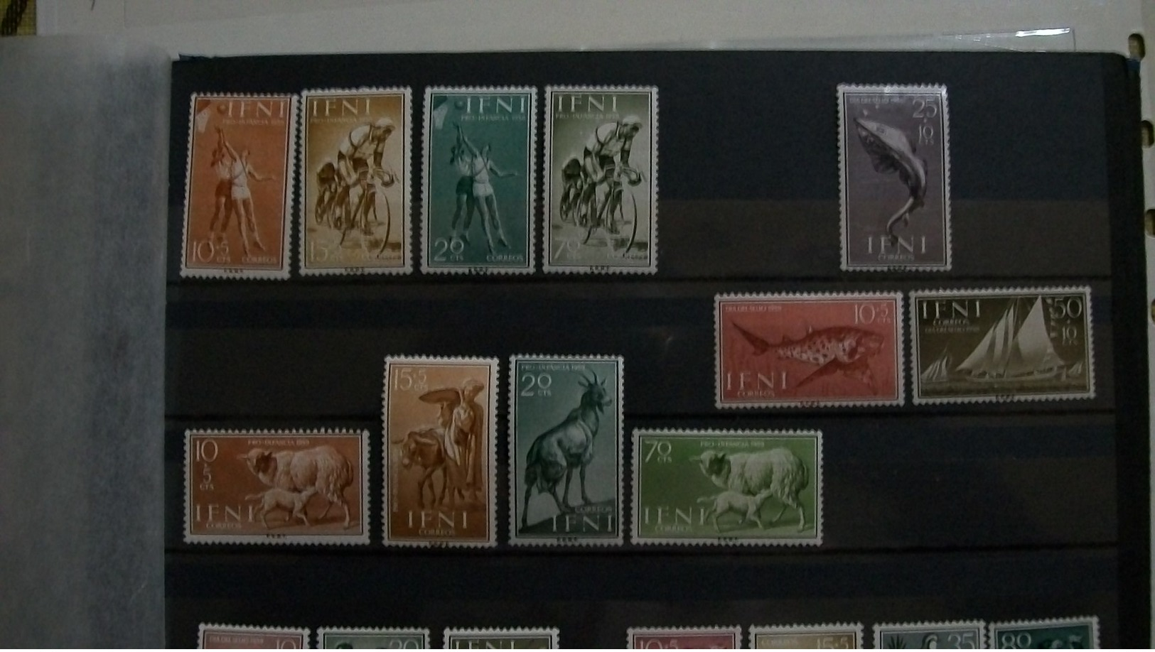 Spanish IFNI-Lot Of 35 Different Complete Sets-mounted Mint(mlh) Stamps - Colecciones (sin álbumes)