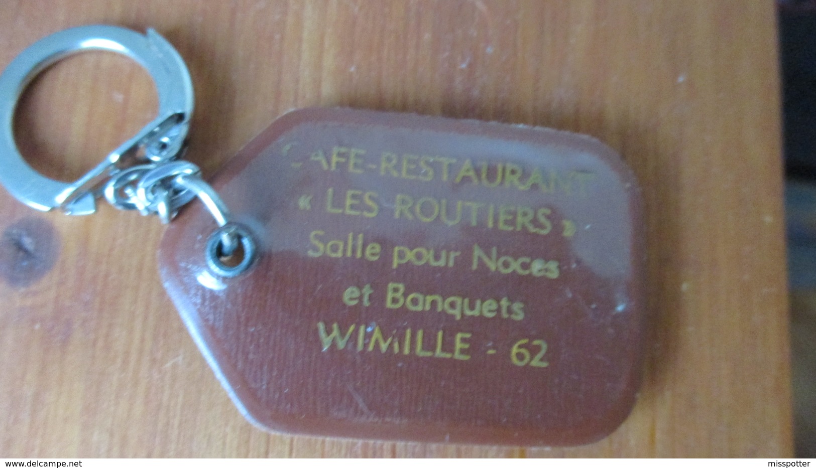 Porte Clé Vintage Café Restaurant  Les Routiers Wimille Saint Christophe - Schlüsselanhänger