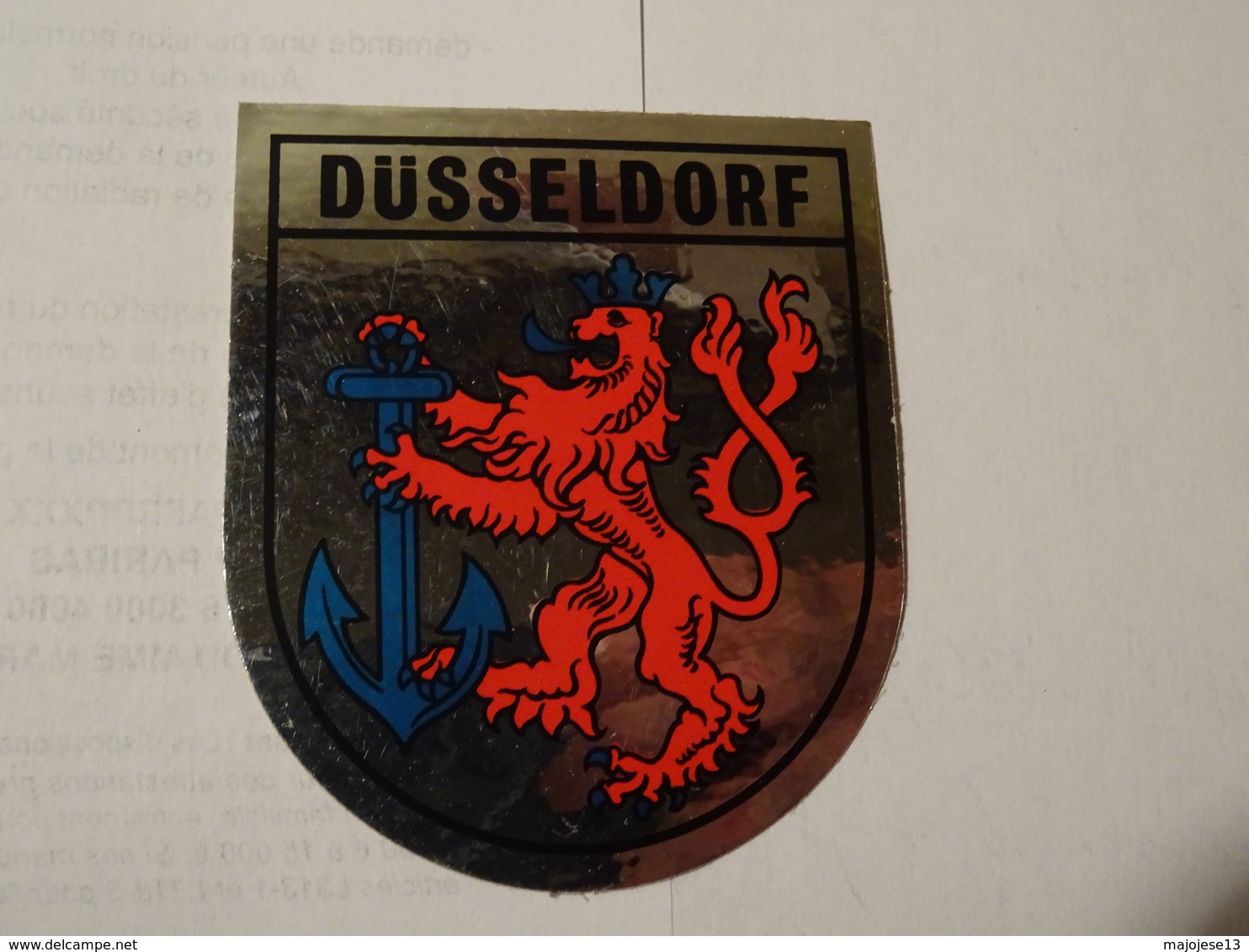 Blason écusson Autocollant Adhésif Sticker Düsseldorf, Aufkleber Wappen, Adesivi Stemma - Obj. 'Souvenir De'