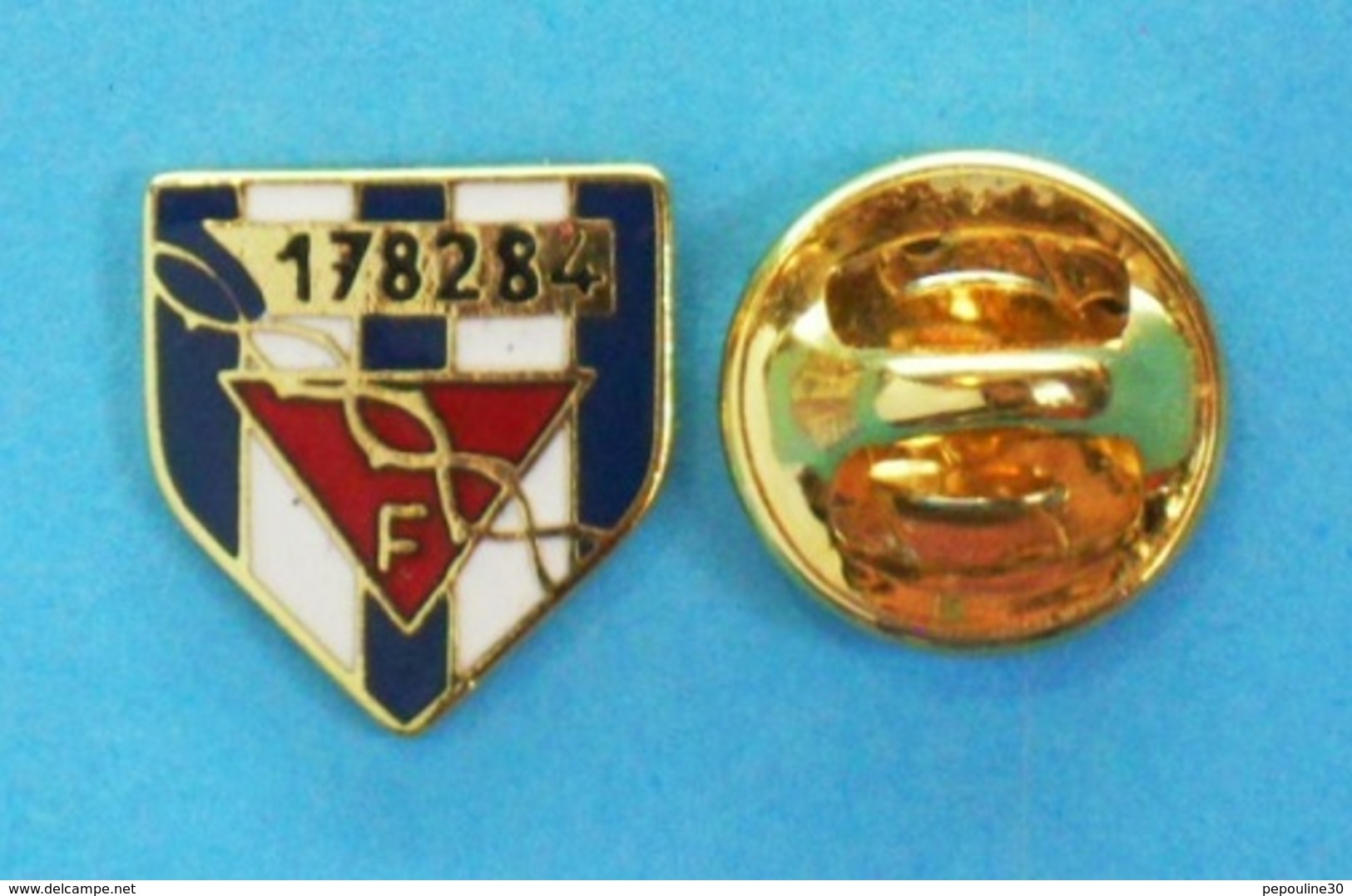 1 PIN'S //  ** F N D I R P / MATRICULE PRISONNIER DE GUERRE /178284 F ** . (A.B.)