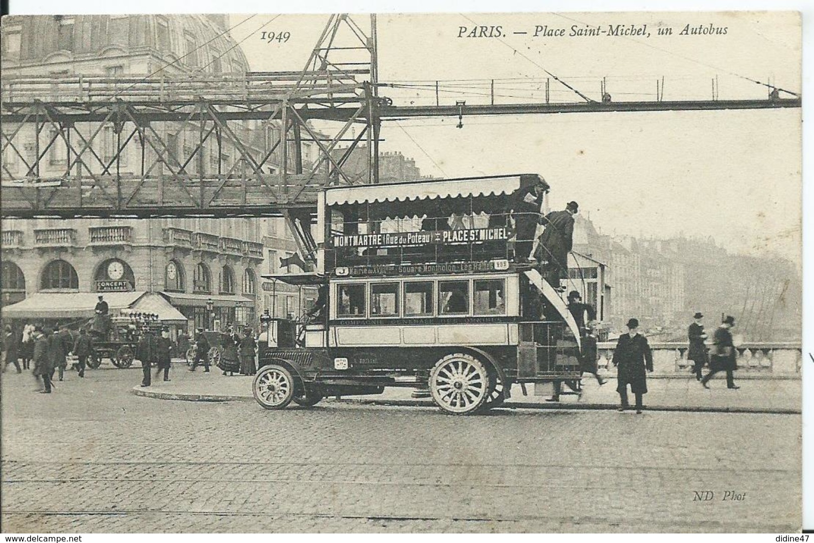 PARIS - Place Saint Michel , Un Autobus - Transport Urbain En Surface