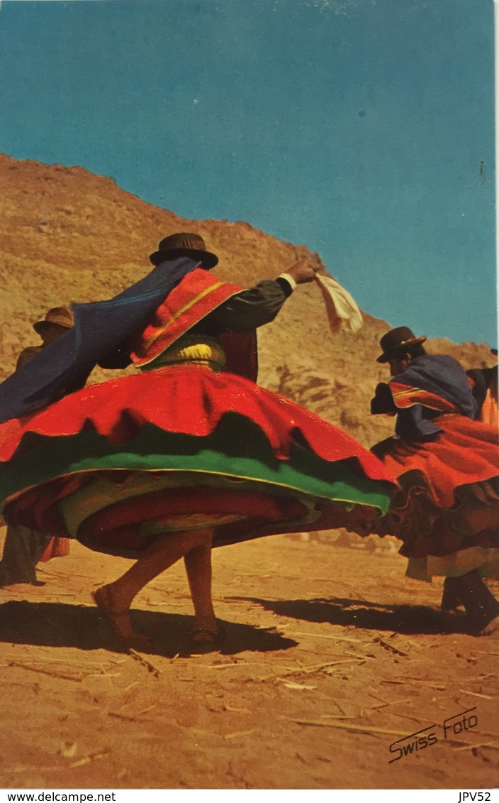 (644) Peru - Puno - Indian Dancers On A Festival - Hoepelrokken. - Pérou