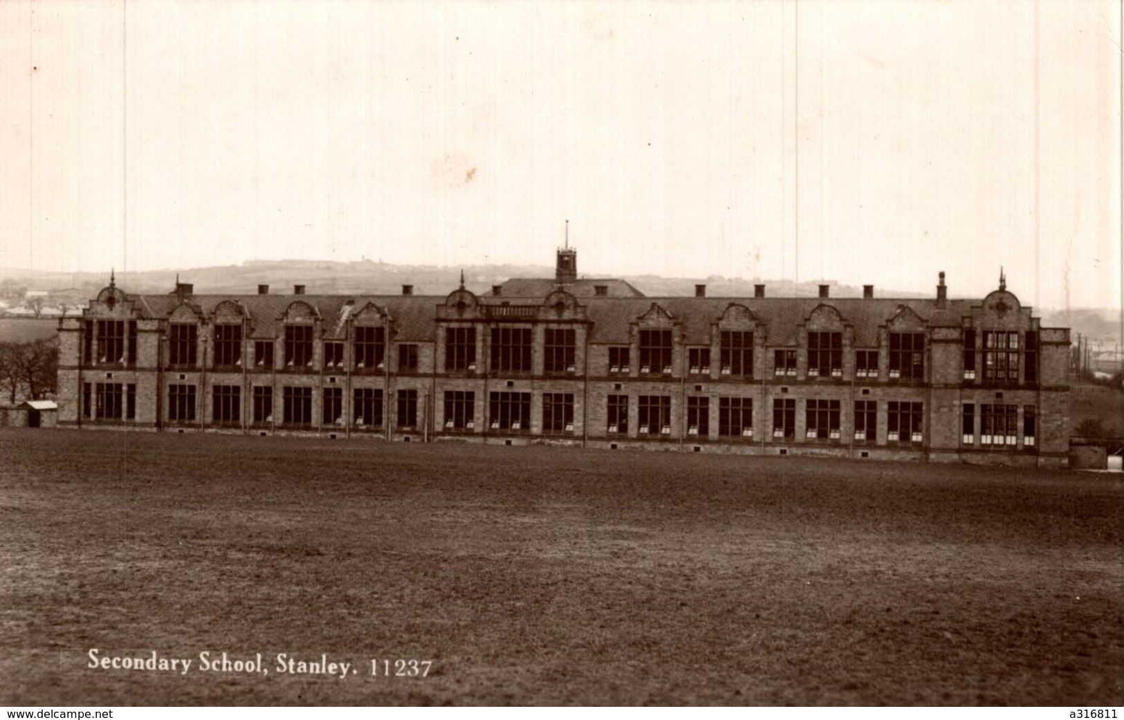 SECONDARY SCHOOL STANLEY - Autres & Non Classés