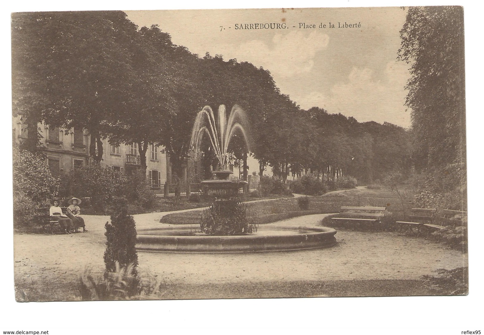 SARREBOURG - Place De La Liberté - Sarrebourg