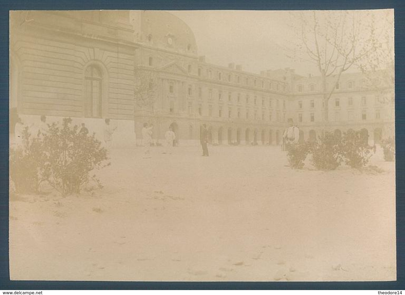 13 MARSEILLE Caserne St Charles Militaria Militaire Photo Originale Collée Sur Papier 7.5 X 11 Cm - Guerre, Militaire