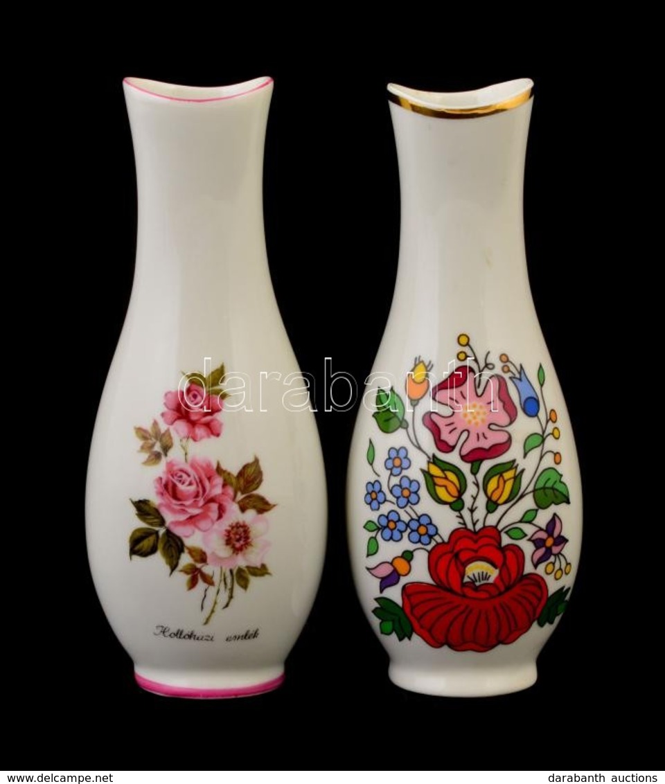 Hollóházi Virágmintás Porcelán Emlékváza, és Váza, Matricásak, Jelzett, Apró Kopásnyomokkal, M: 17 Cm - Other & Unclassified