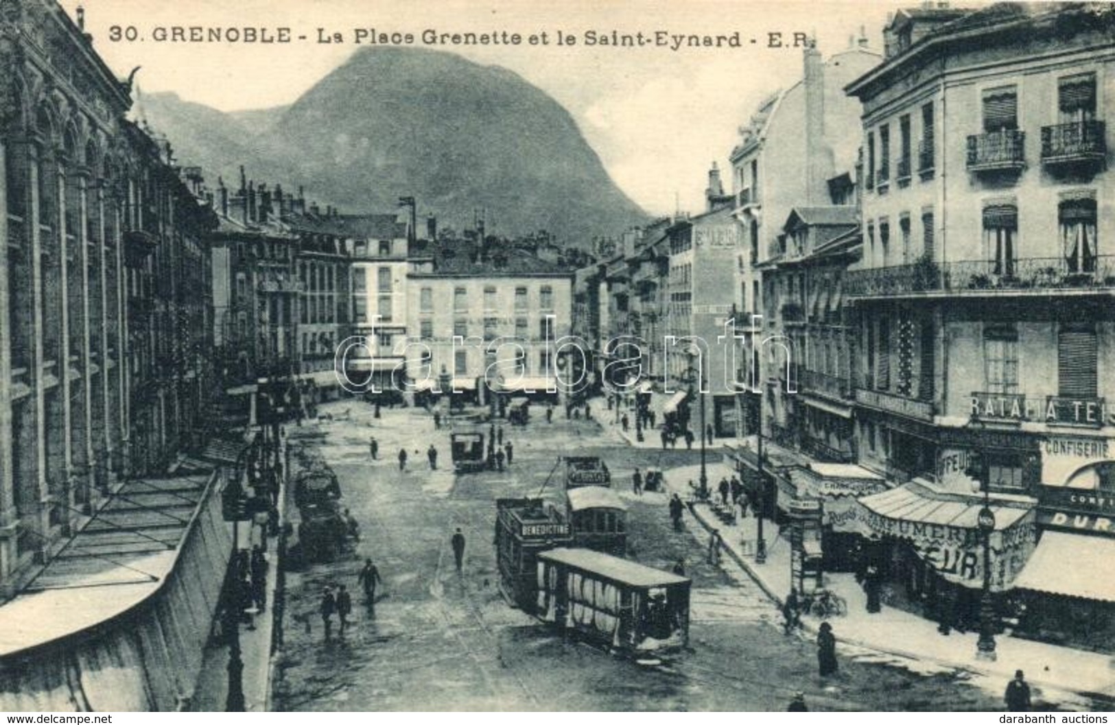 * T1/T2 Grenoble, La Place Grenette El Le Sant-Eynard / Square, Tram, Shops - Zonder Classificatie