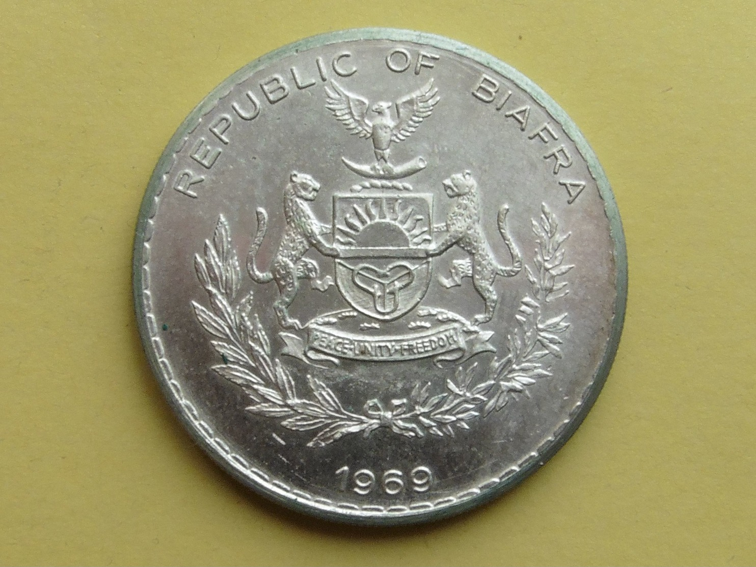 1 POUND BIAFRA 1969 En Argent Afrique One Pound Rareté - Other & Unclassified