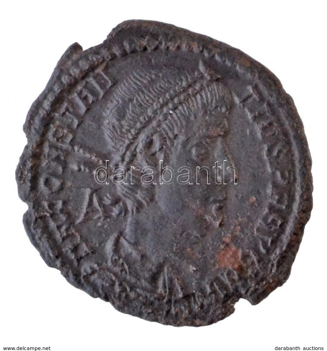 Római Birodalom / II. Constantius 337-361. AE Follis, Veretkettőződés (5,23g) T:2,2- Ph.
Roman Empire / Constantius II 3 - Sin Clasificación