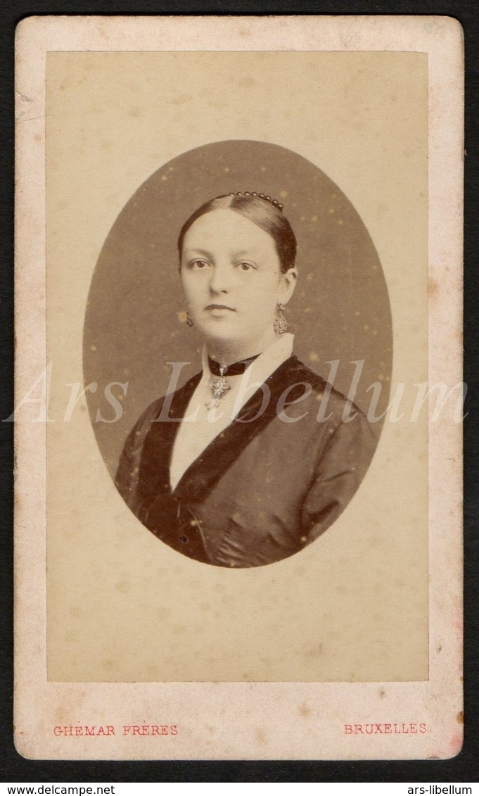 Photo / Carte De Visite / CDV / Femme / Woman / Photographer / Ghémar Frères / Bruxelles / 2 Scans / 1878 - Oud (voor 1900)