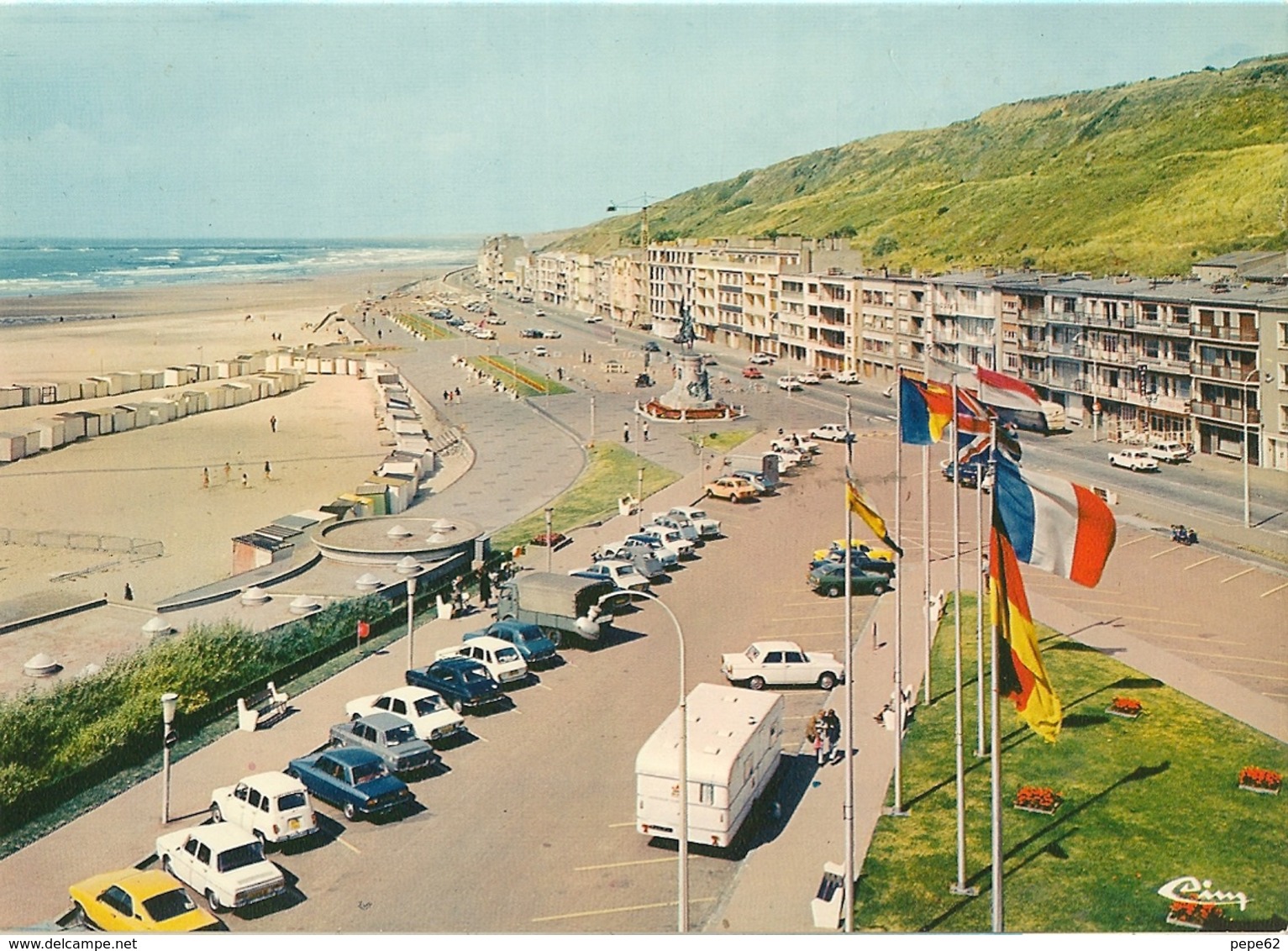 Boulogne Sur Mer-lot 4 Cartes- Le Casino - La Plage Et L'esplanade-l'hoverport- Aéroglisseur-cpm - Boulogne Sur Mer