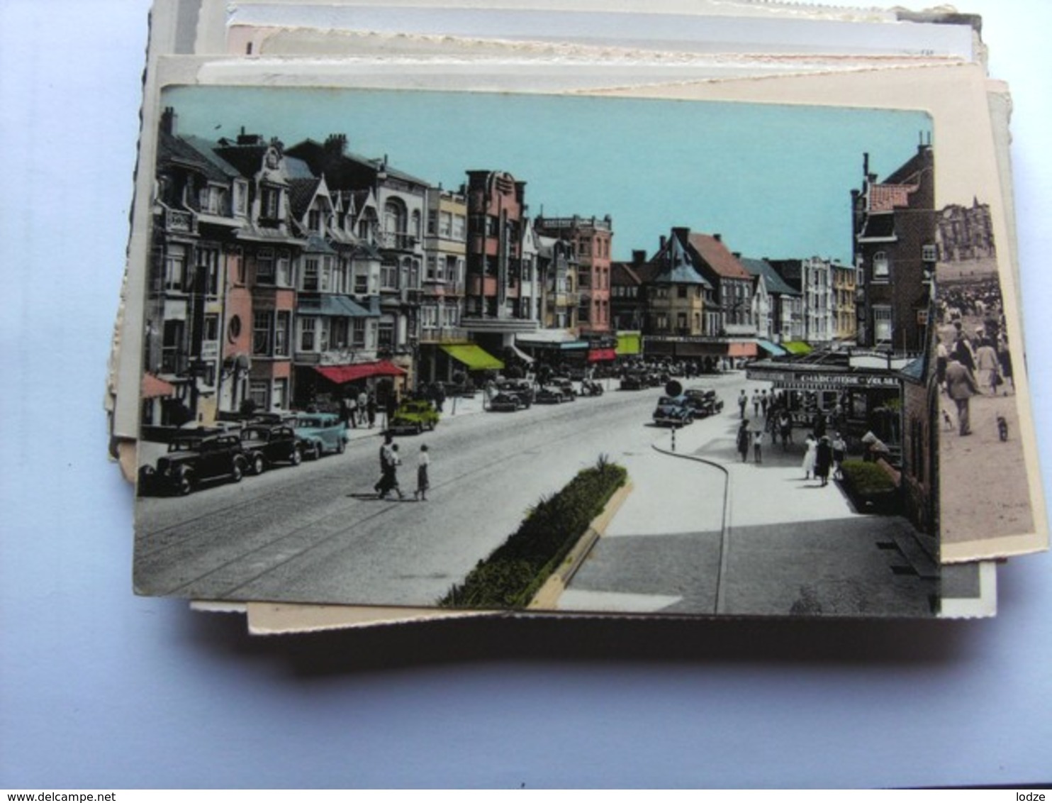 België Belgique West Vlaanderen De Panne Met Zeelaan En Oude Auto's - De Panne