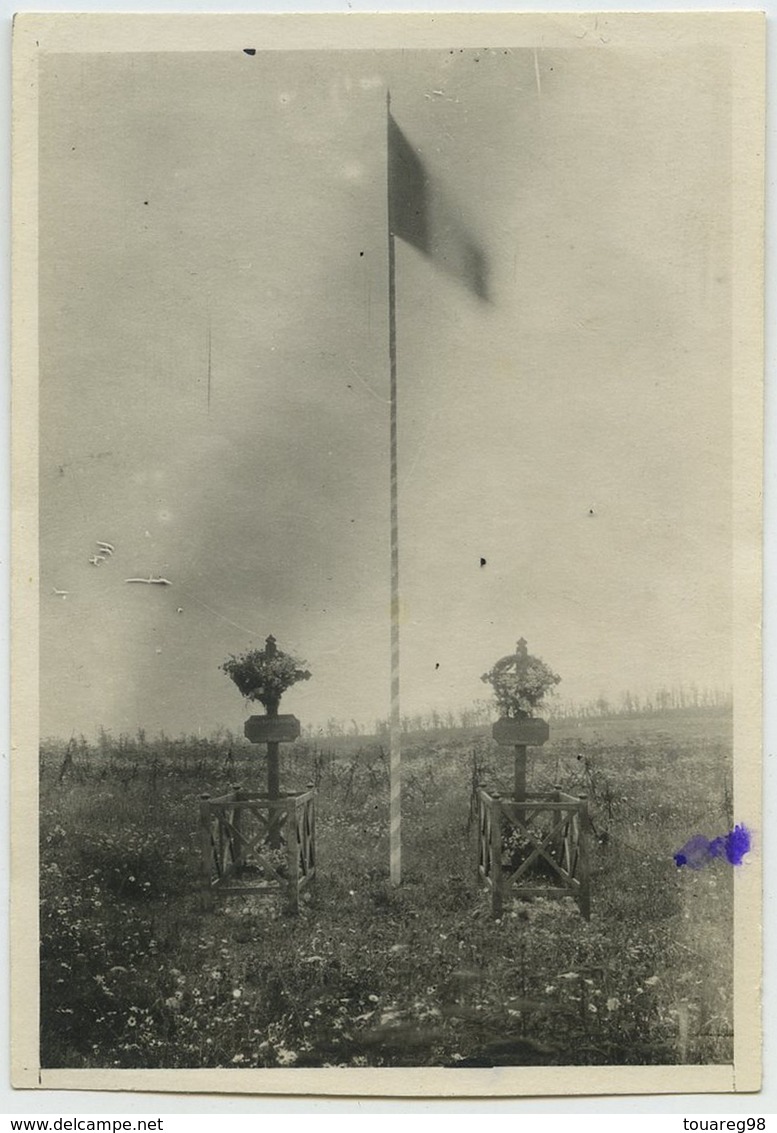 Guerre De 1914-18 . Tombe Du Colonel Emile Driant Tombé Au Bois Des Caures . - Krieg, Militär