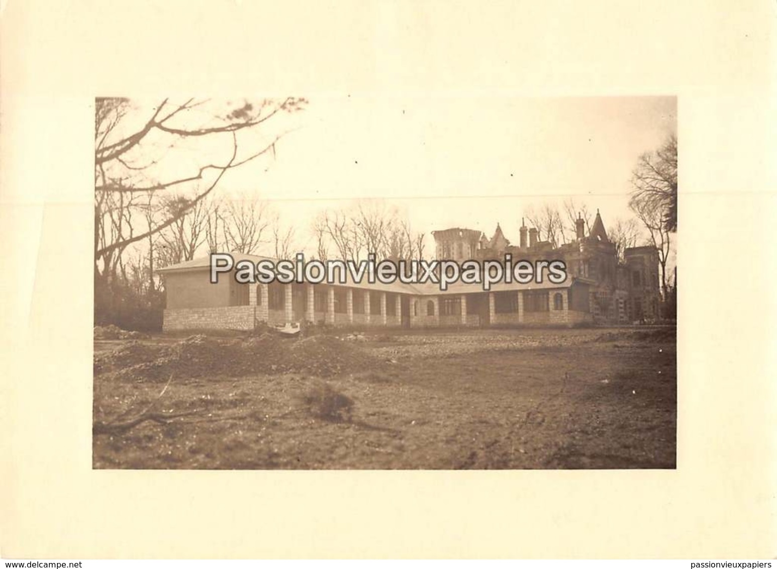 PHOTO   ROYAN PAVILLON D'ECOLE RECONSTRUIT (PERPIGNA) CHATEAU En RUINES APRES GUERRE (Années 40 Début 50 ?)  (1) - Royan