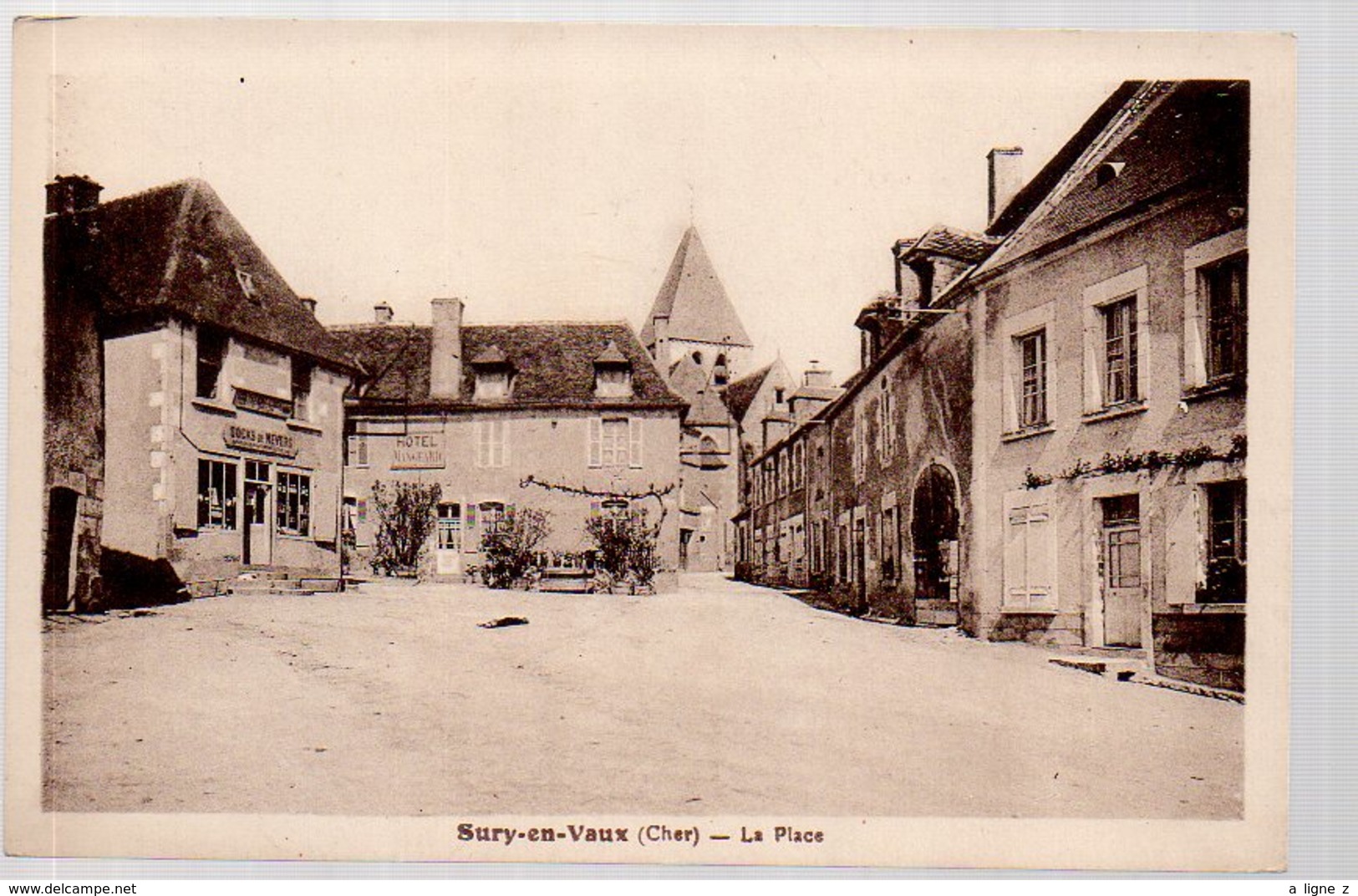 REF 373 : CPA 18 SURY EN VAUX La Place - Sury-près-Léré