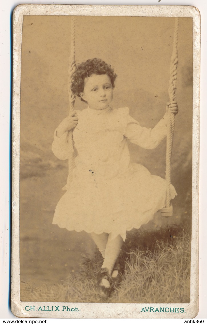 Photographie Ancienne CDV C.1890 Portrait D'une Jeune Fille Photographe ALLIX Avranches - Alte (vor 1900)