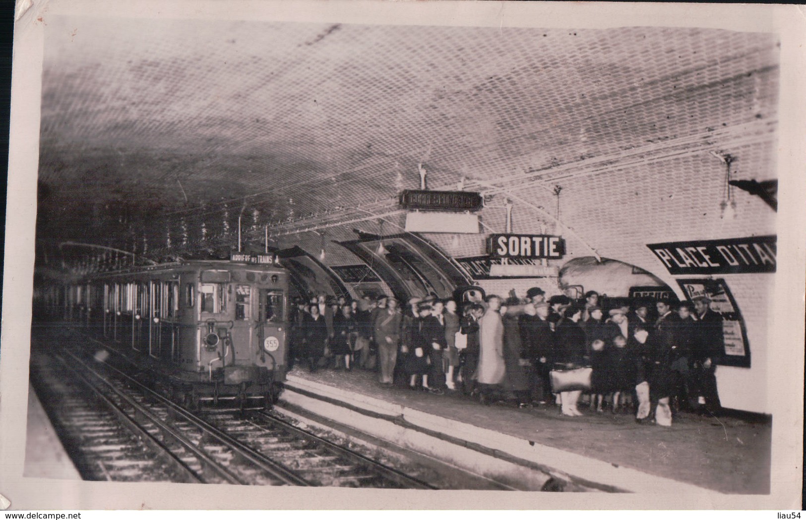 PARIS LE METROPOLITAIN (PLACE D'ITALIE, 1951) - District 13