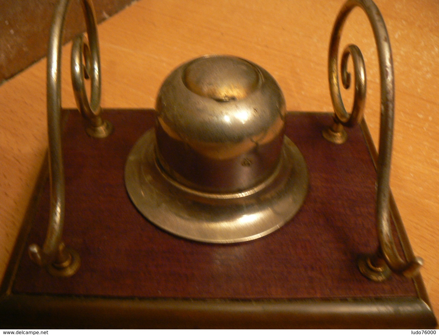 ENCRIER METAL  SOCLE EN BOIS / VOIR DETAIL - Inkwells