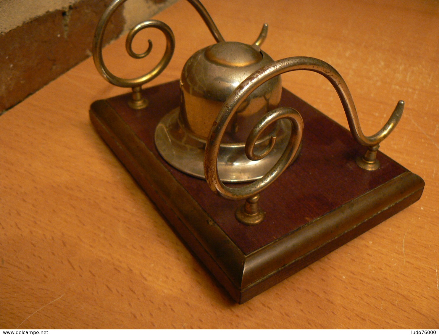 ENCRIER METAL  SOCLE EN BOIS / VOIR DETAIL - Inkwells