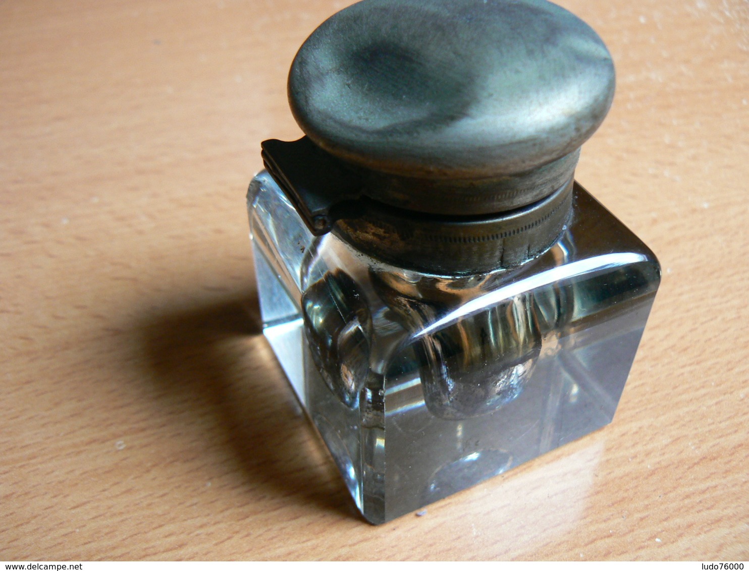 ENCRIER EN VERRE COUVERCLE EN ETAIN - Inkwells