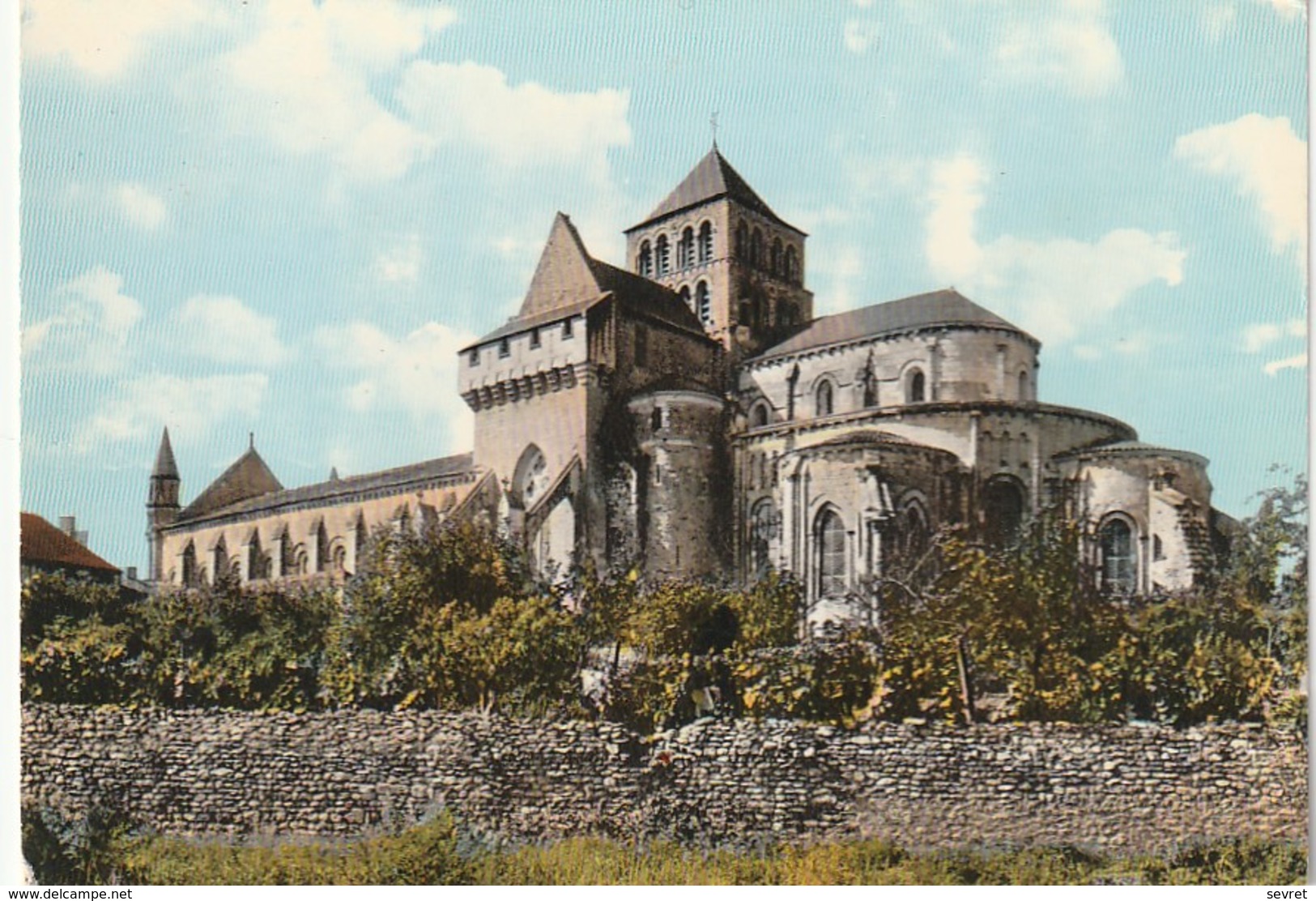 SAINT-JOUIN DE MARNES. - Eglise Abbatiale ( XIè - XIIè Siècle ) - Saint Jouin De Marnes