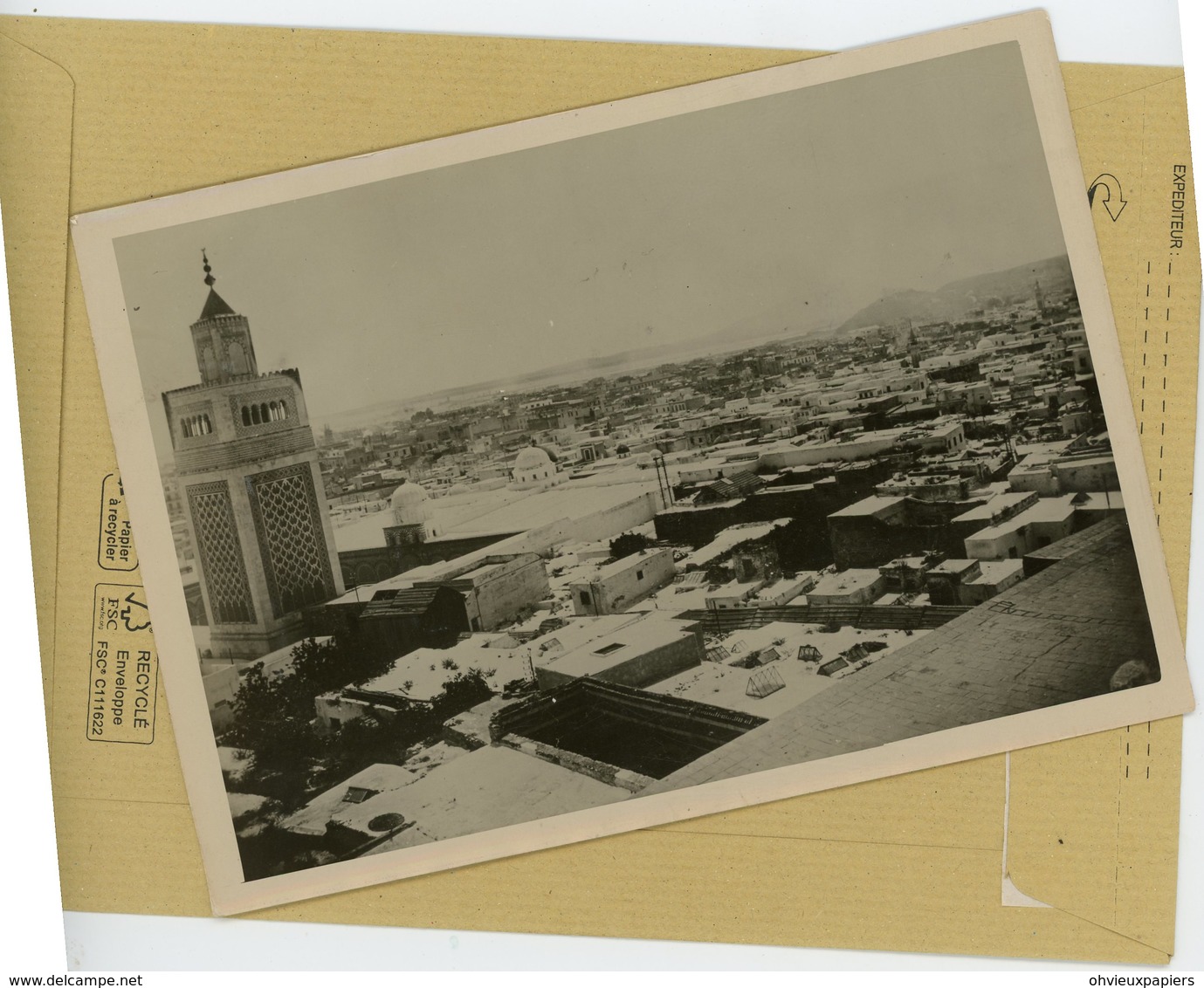 La France Sous Le Régime De Vichy . TUNISIE  Vue Générale De  TUNIS - Lieux