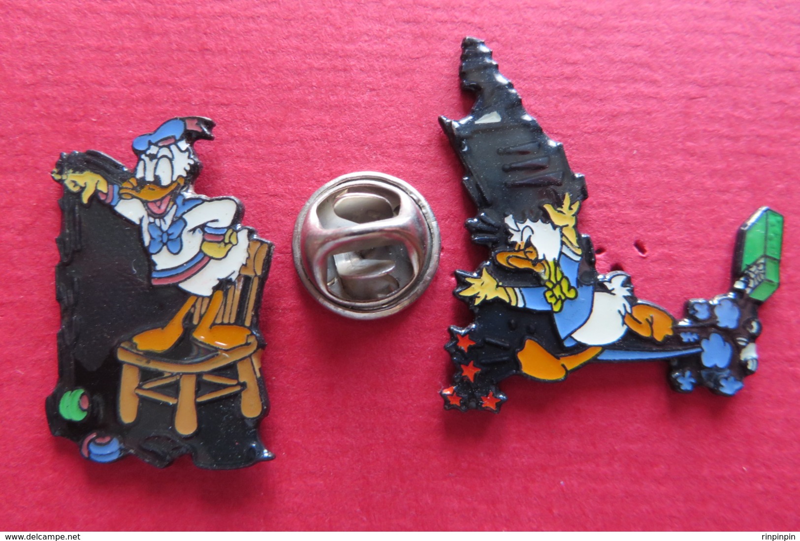 2 Pin's, DONALD DUCK - Disney