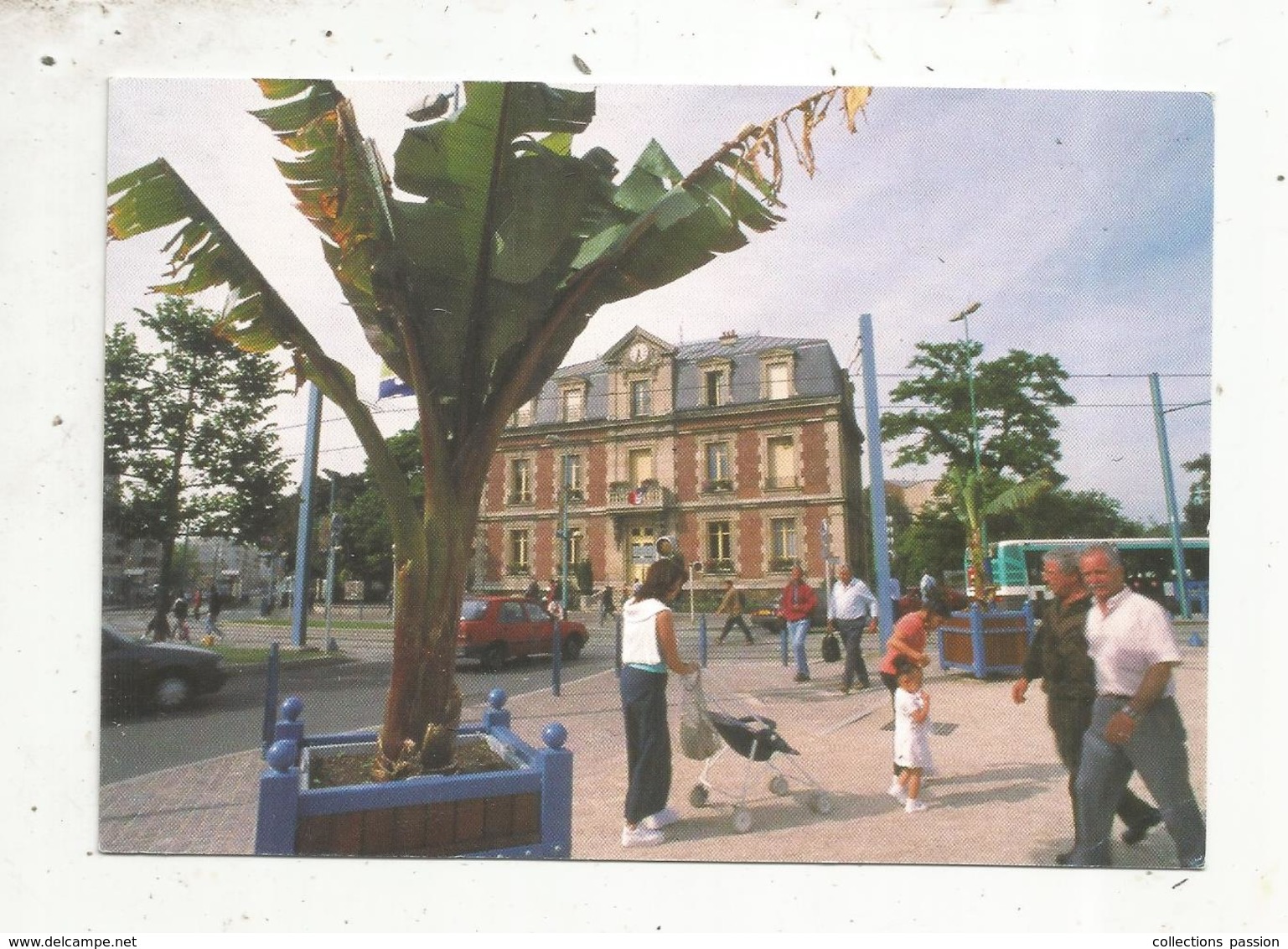 Cp , 93 , BOBIGNY ,  Place De La Libération, 2001 , Vierge - Bobigny
