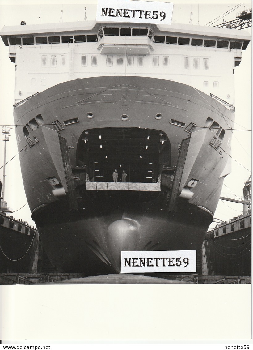 DUNKERQUE -- ACF -- Chantiers De France -- Photo Du Car Ferry " STENA DANICA " -- Construit Entre 1980 Et 1982 - Bateaux