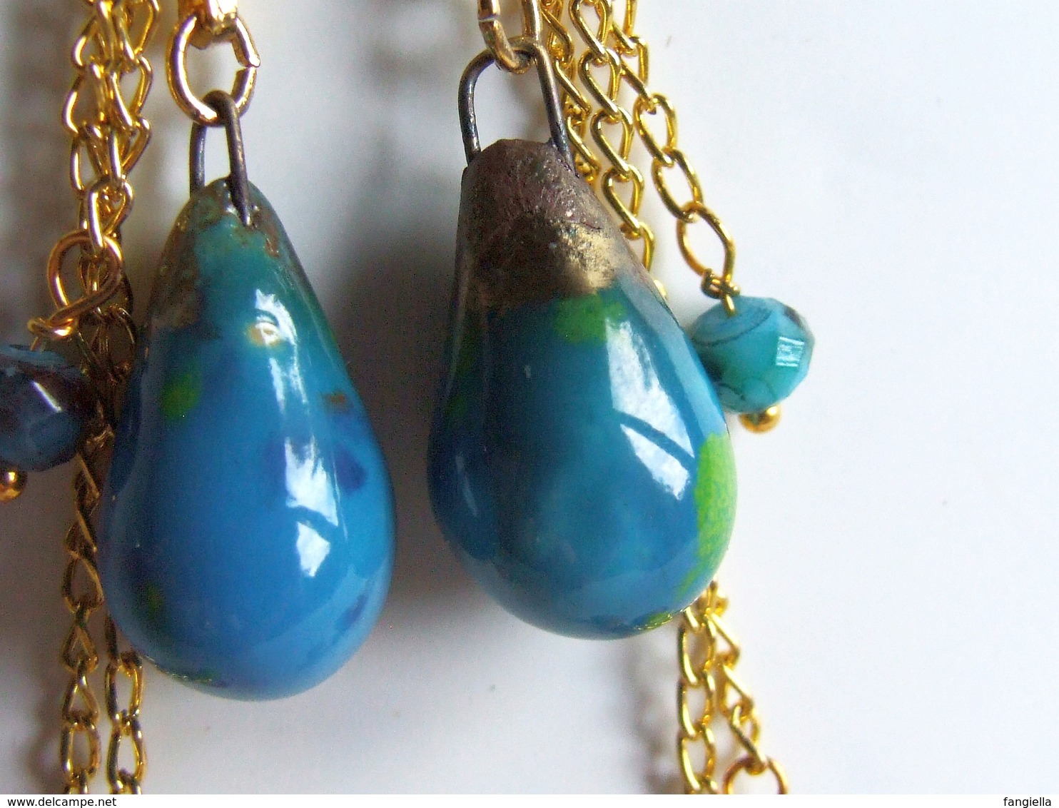 Boucles D'oreilles Céramique, Bijou Bohème, Céramique Artisanale, Goutte Bleu, Verre Facetté, Accessoires Dorés, Bijou D - Boucles D'oreilles